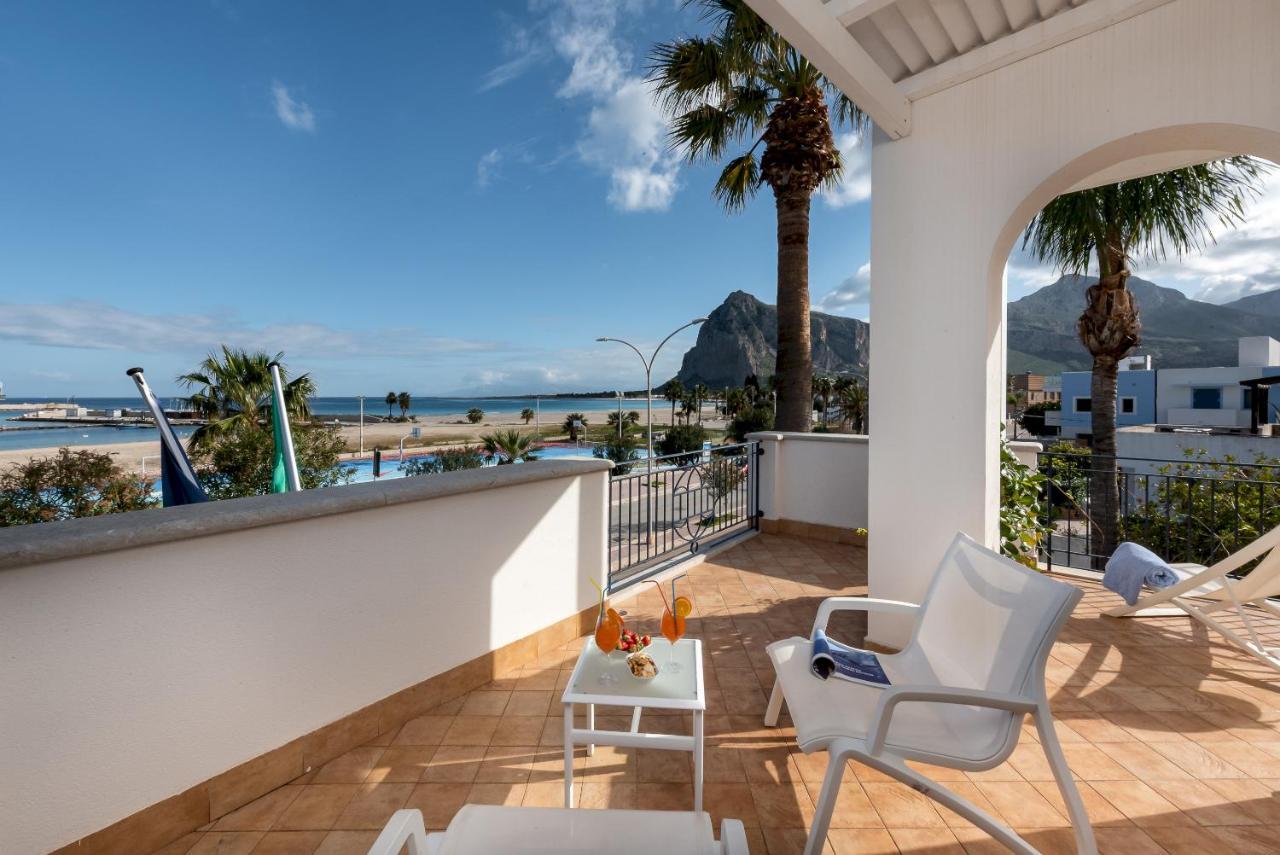 Hotel Ristorante Mediterraneo Faro サン・ヴィート・ロ・カーポ エクステリア 写真