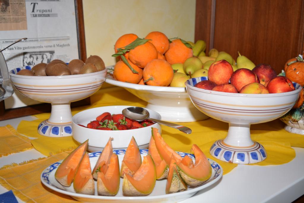 Hotel Ristorante Mediterraneo Faro サン・ヴィート・ロ・カーポ エクステリア 写真
