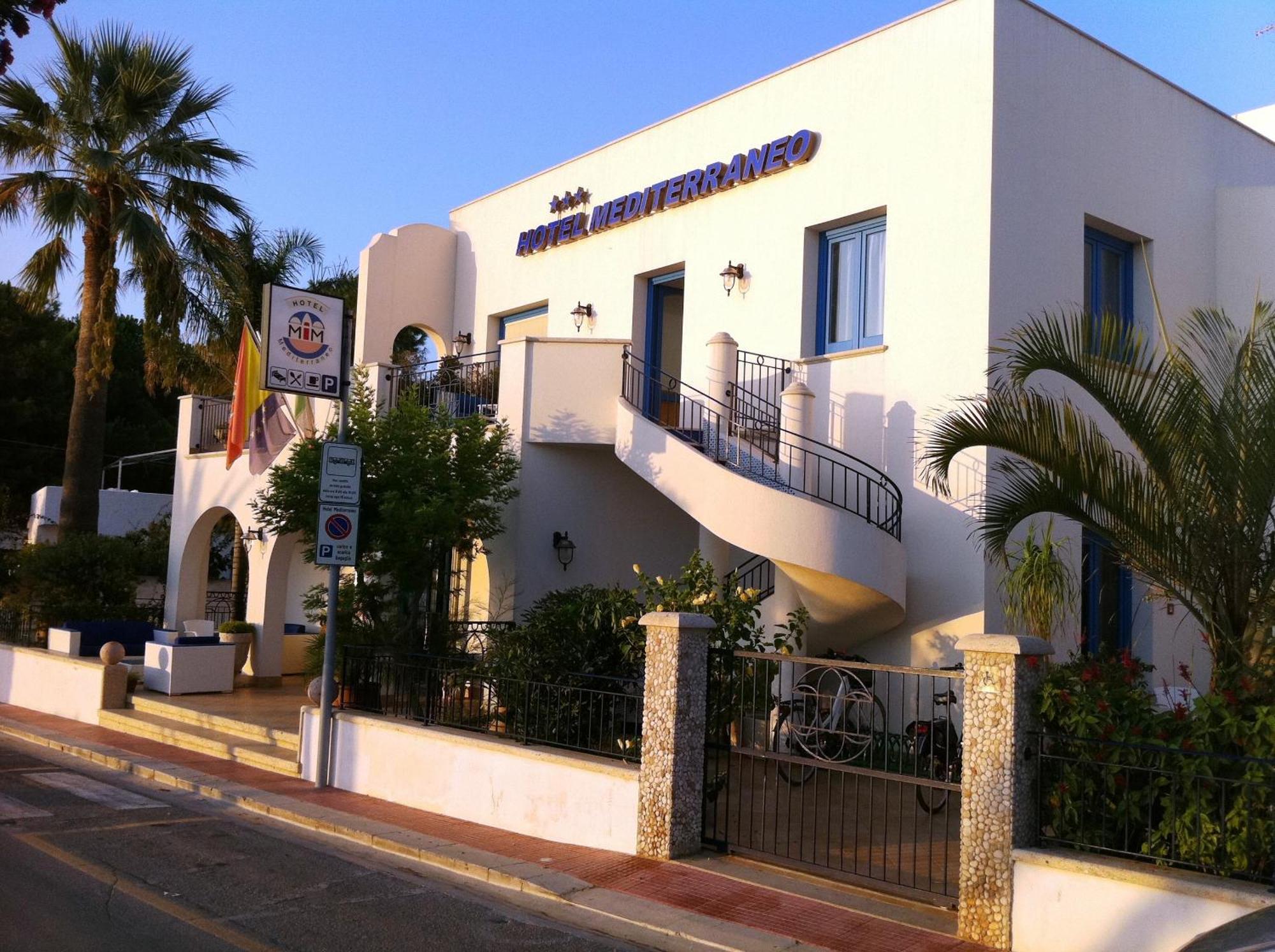 Hotel Ristorante Mediterraneo Faro サン・ヴィート・ロ・カーポ エクステリア 写真